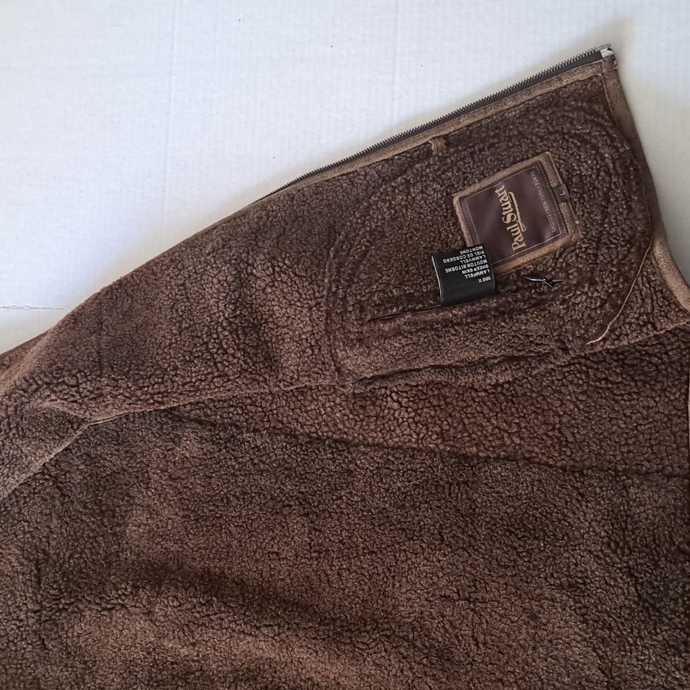 PAUL STUART  100% sheepskin vest size Large Made In Turkey - Picture 8 of 10